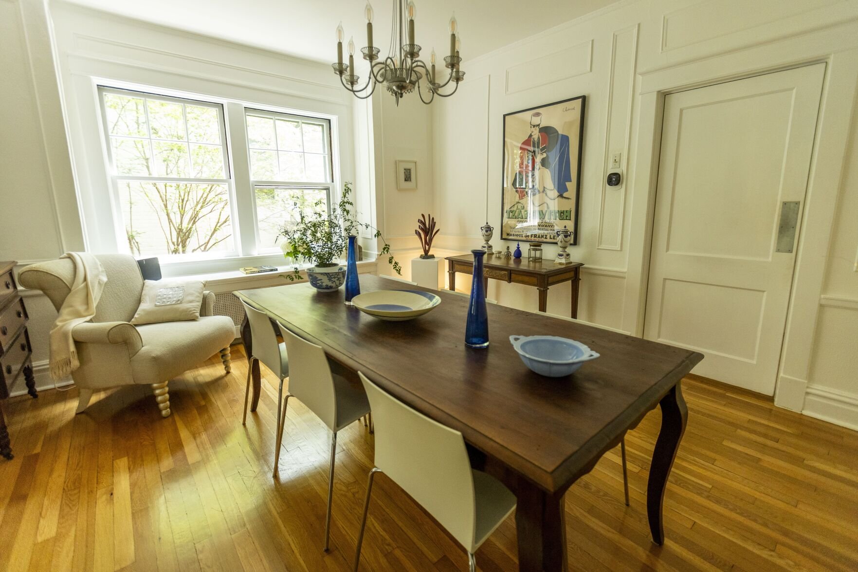 Carrie Houk at home